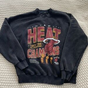 Abercrombie & Fitch Crewneck